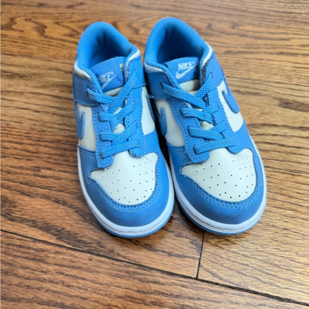 Nike Kids' Low-Top Sneakers in Blue and White